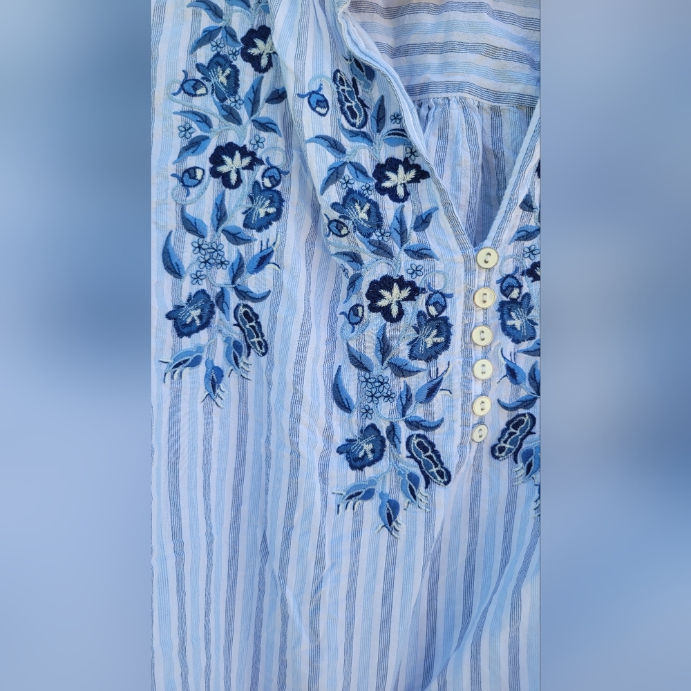 Anthropologie Pilcro The Tavi Blouse Blue Motif Floral Embroidery - Picture 6 of 8